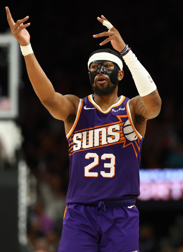 股市配资行情 攻防俱佳好球员！古德温11中7拿下19分9板2助6断 场上拼劲十足